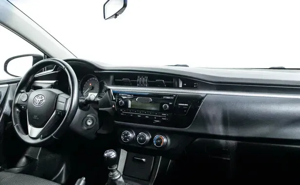 Toyota Corolla, XI (E160, E170, E180) — фото 6