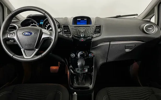 Ford Fiesta, Mk6 Рестайлинг — фото 8