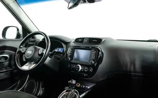 Kia Soul, II Рестайлинг — фото 5