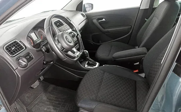 Volkswagen Polo, V Рестайлинг — фото 7