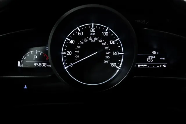 Mazda 3 — фото 10