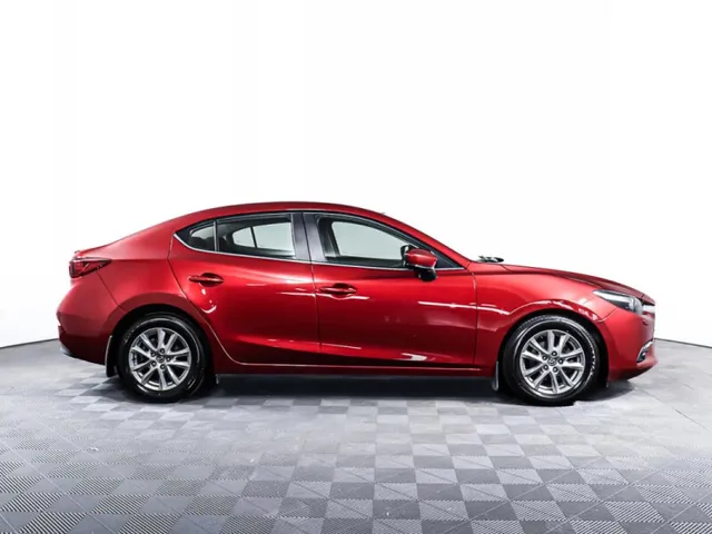 Mazda 3 — фото 4