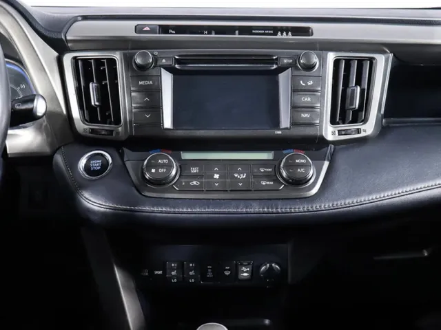 Toyota RAV4, IV (XA40) — фото 17