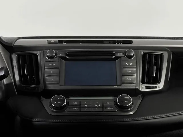 Toyota RAV4, IV (XA40) — фото 13