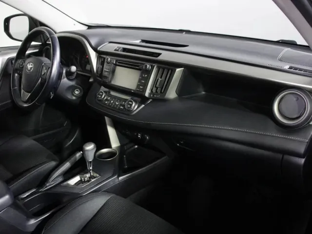 Toyota RAV4, IV (XA40) — фото 10