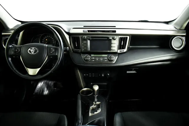 Toyota RAV4, IV (XA40) — фото 12