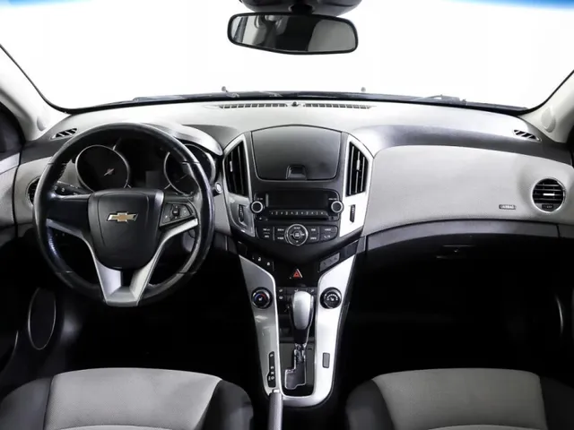 Chevrolet Cruze, I Рестайлинг — фото 16