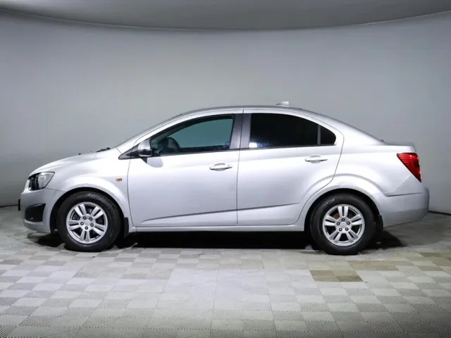 Chevrolet Aveo, II — фото 8