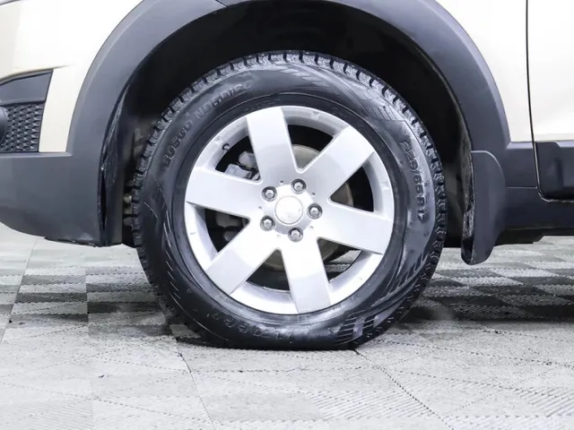 Chevrolet Captiva, I Рестайлинг — фото 9