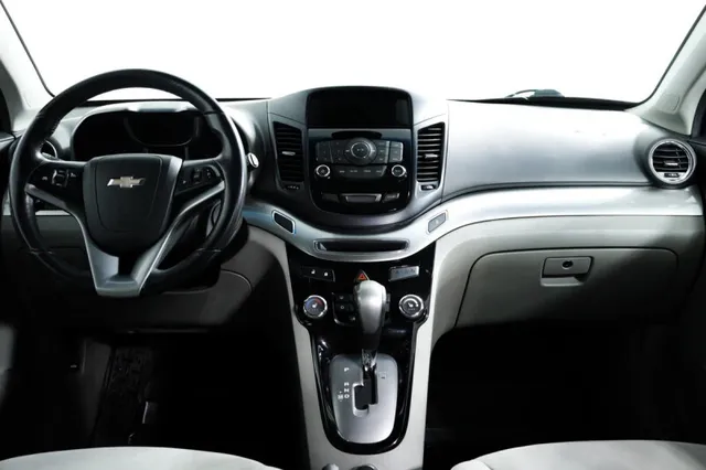 Chevrolet Orlando — фото 11