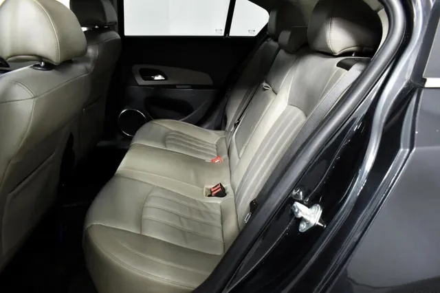 Chevrolet Cruze, I Рестайлинг — фото 12