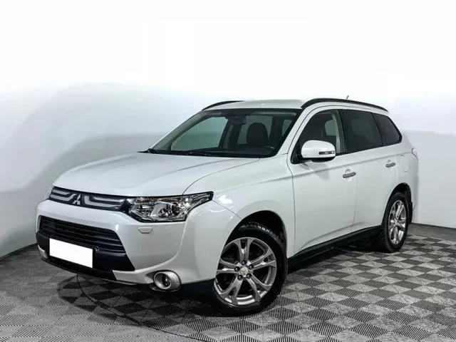 Mitsubishi Outlander, III — фото 1