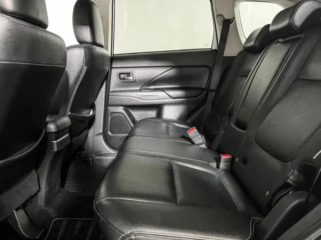 Mitsubishi Outlander, III — фото 10