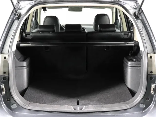Mitsubishi Outlander, III — фото 12