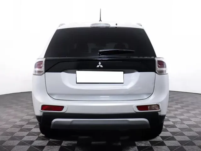 Mitsubishi Outlander, III Рестайлинг — фото 6