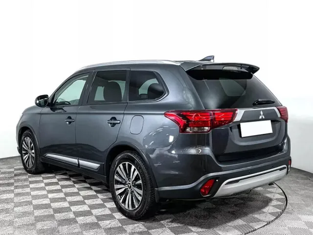Mitsubishi Outlander, III Рестайлинг 3 — фото 7