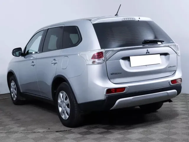Mitsubishi Outlander, III Рестайлинг — фото 2