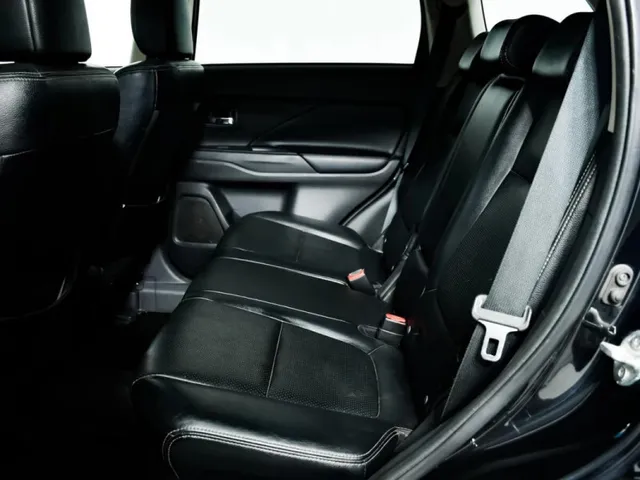 Mitsubishi Outlander, III — фото 12