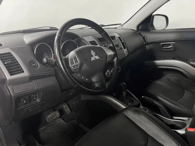 Mitsubishi Outlander, II Рестайлинг — фото 14