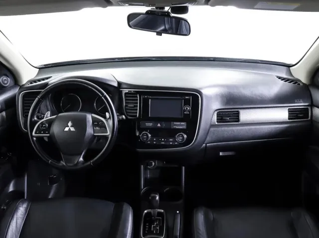 Mitsubishi Outlander, III — фото 16