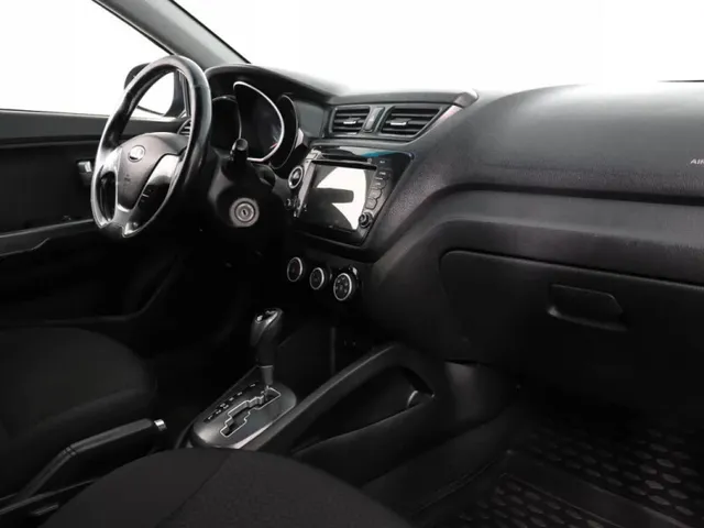 Kia Rio, III Рестайлинг — фото 18