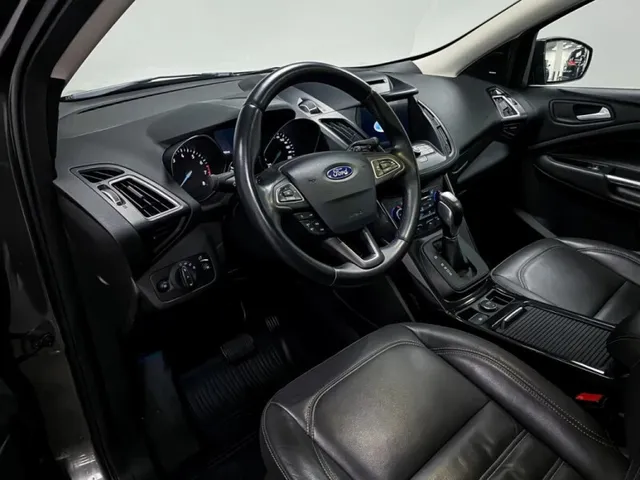 Ford Kuga, II Рестайлинг — фото 11