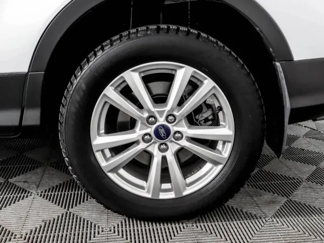 Ford Kuga, II Рестайлинг — фото 7