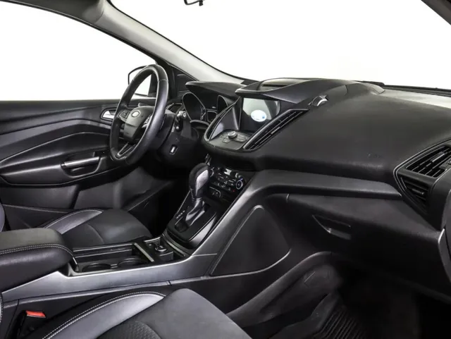 Ford Kuga, II Рестайлинг — фото 11
