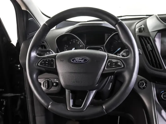 Ford Kuga, II Рестайлинг — фото 17