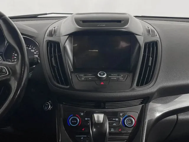 Ford Kuga, II Рестайлинг — фото 8