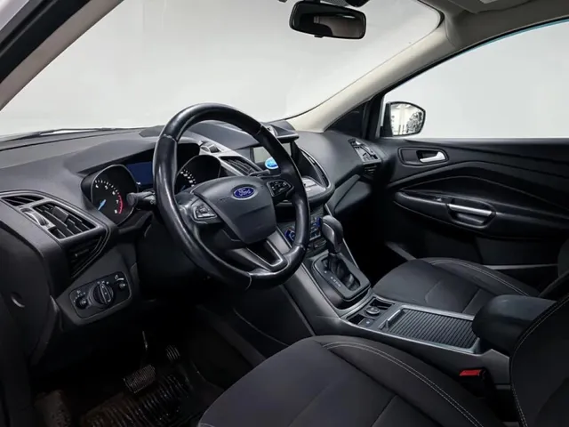 Ford Kuga, II Рестайлинг — фото 11