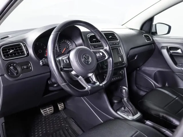 Volkswagen Polo, V Рестайлинг — фото 12