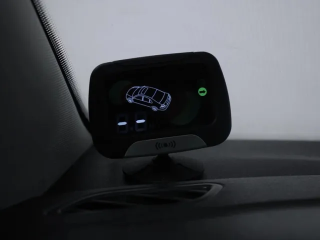 Volkswagen Polo, V Рестайлинг — фото 16