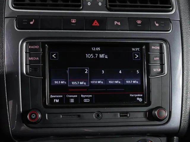 Volkswagen Polo, V Рестайлинг — фото 18