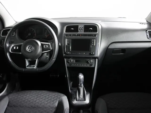 Volkswagen Polo, V Рестайлинг — фото 13