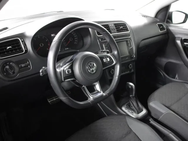 Volkswagen Polo, V Рестайлинг — фото 15