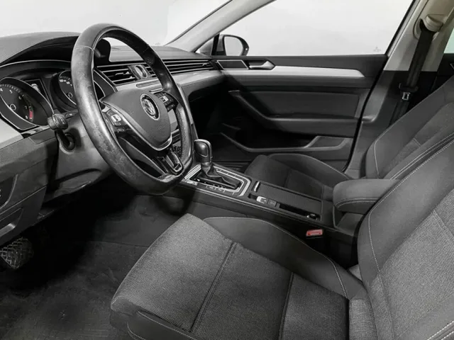 Volkswagen Passat, B8 — фото 13