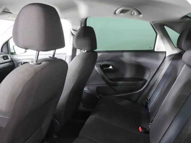 Volkswagen Polo, V Рестайлинг — фото 12