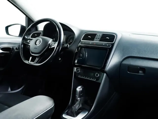 Volkswagen Polo, V Рестайлинг — фото 11