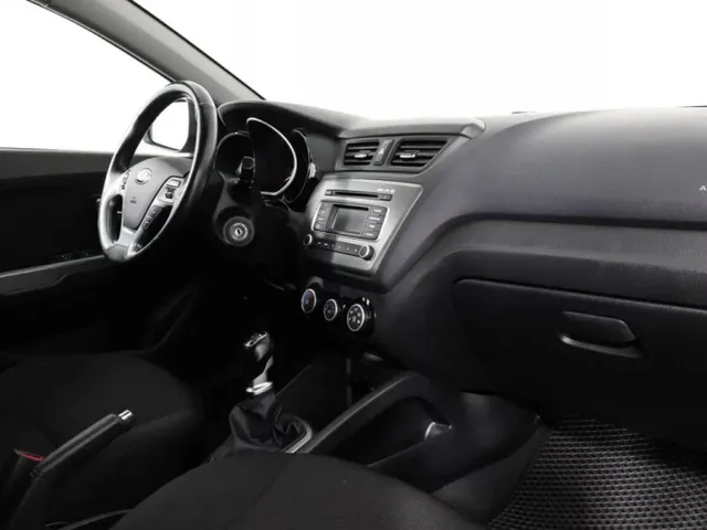 Kia Rio, III Рестайлинг — фото 7
