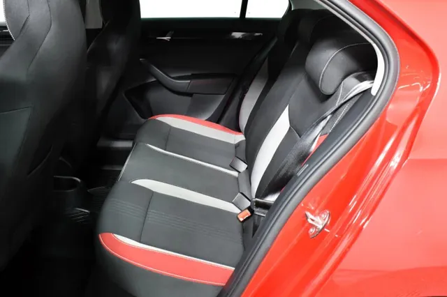 Skoda Rapid, I Рестайлинг — фото 14