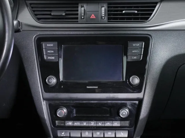 Skoda Rapid, I Рестайлинг — фото 14