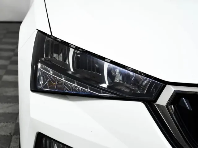 Skoda Rapid, II — фото 9