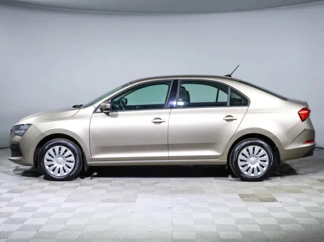 Skoda Rapid, II — фото 8