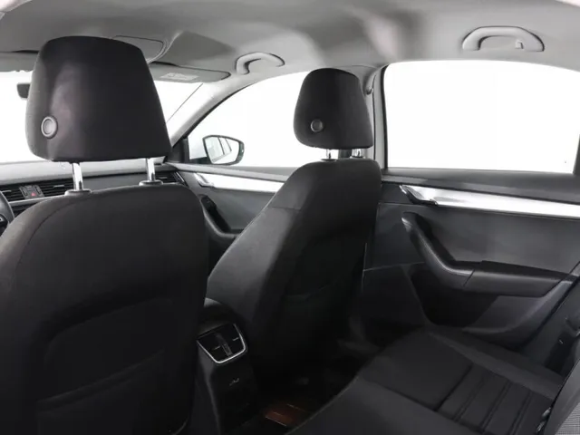 Skoda Octavia, III (A7) Рестайлинг — фото 12