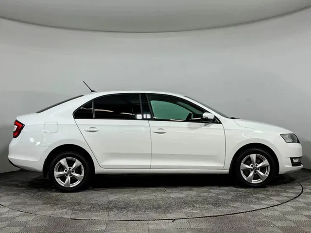 Skoda Rapid, I Рестайлинг — фото 4