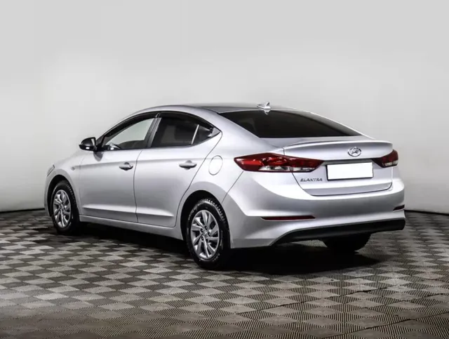 Hyundai Elantra, VI (AD) — фото 7