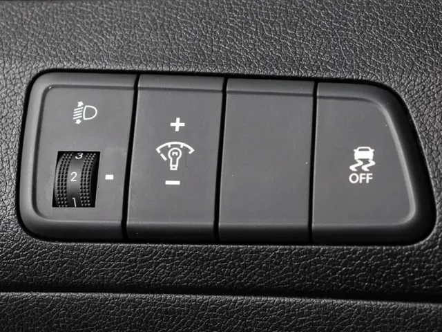 Hyundai Elantra, V (MD) — фото 14
