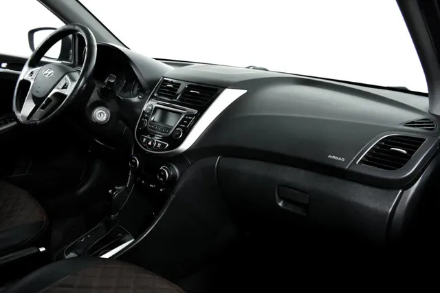 Hyundai Solaris, I Рестайлинг — фото 9