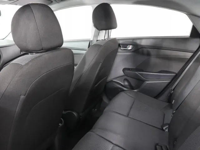 Hyundai Solaris, II Рестайлинг — фото 12